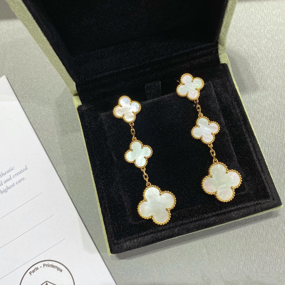 [Shinejoy]CLOVER MOP 3 MOTIFS GOLD EARRINGS