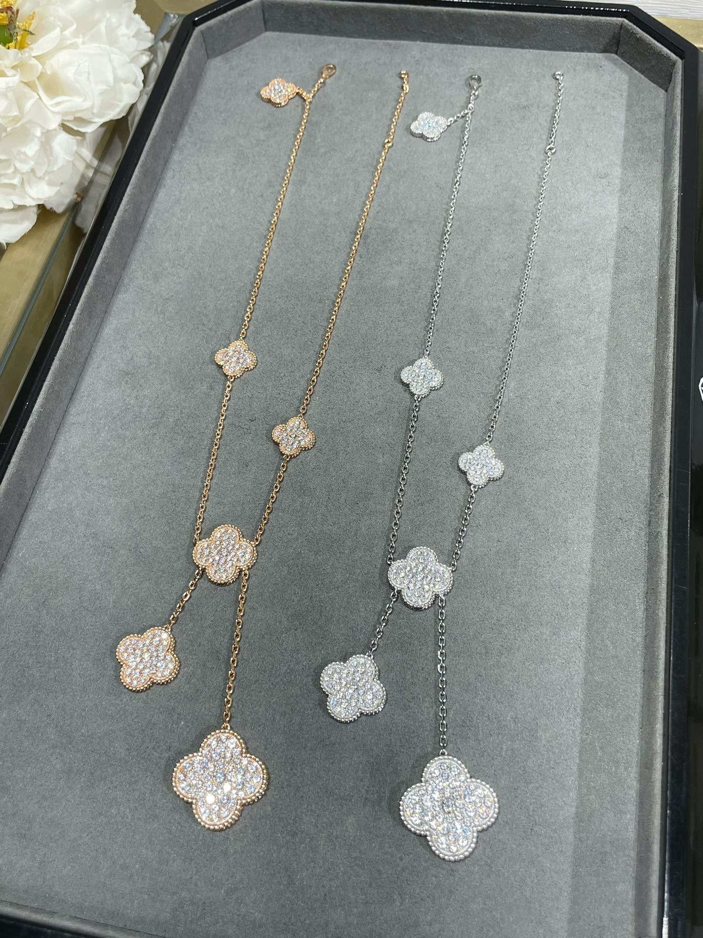 [Shinejoy]CLOVER 6 MOTIF DIAMOND PAVED NECKLACE