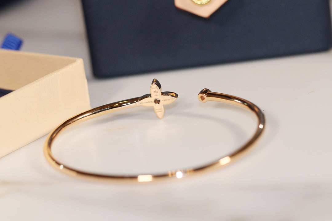 [Shinejoy]IDYLLE GOLD OPEN BRACELET DIAMOND PAVED