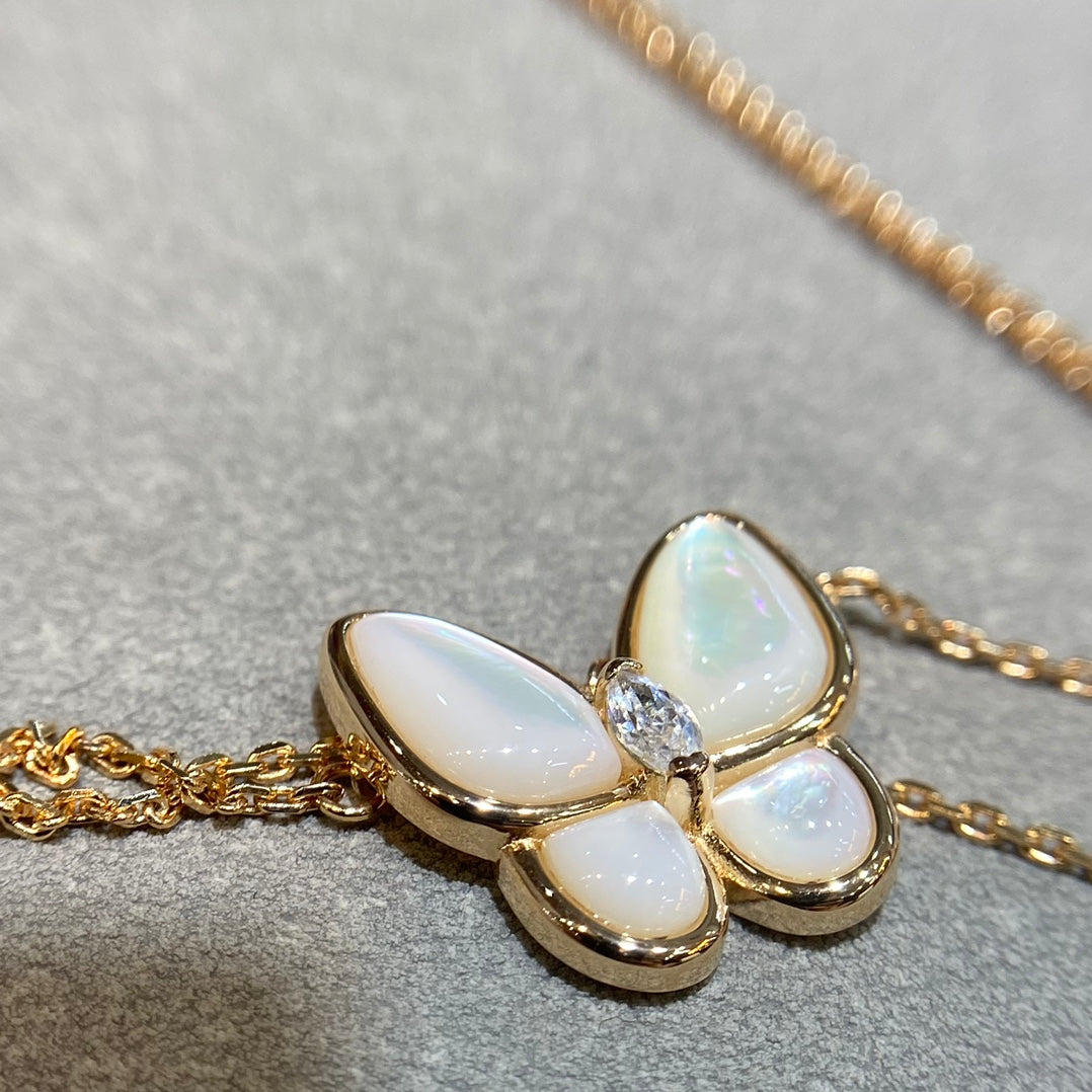 [Shinejoy]BUTTERFLY MOP DIAMOND NECKLACE