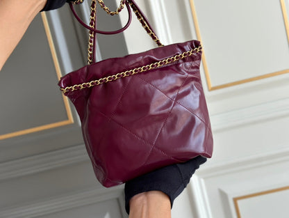 SAC HOBO CC 22 AGNEAU DE BOURGOGNE MÉTAL DORÉ 20CM