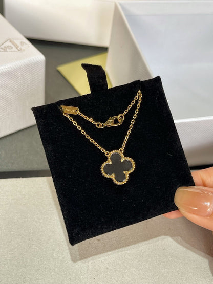 [Shinejoy]CLOVER ROCK CRYSTAL Shinejoy GOLD NECKLACE