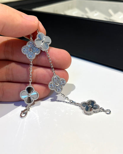 [Shinejoy] CLOVER 5 MOTIF LASER BRACELET COLLECTION