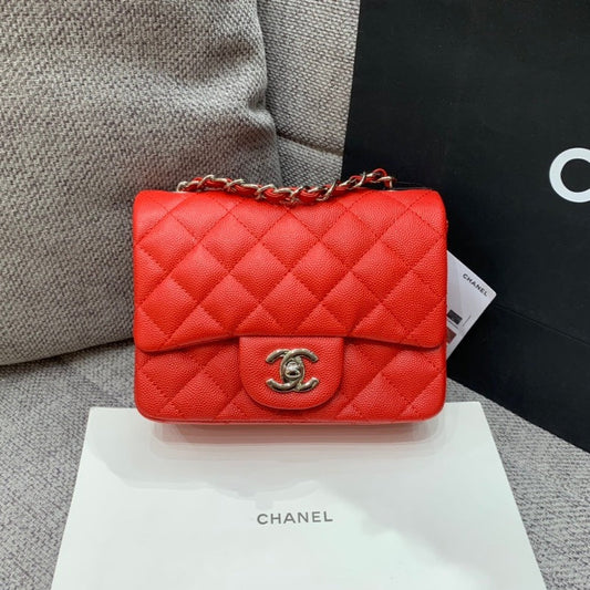 MINI SAC À RABAT CARRÉ 17CM CAVIAR ROUGE MÉTAL ARGENTÉ