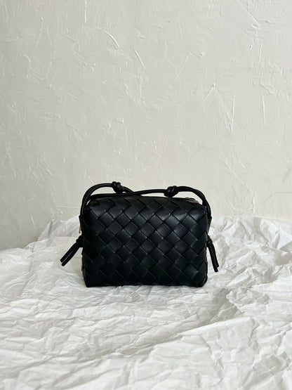 BV LOOP MINI 17CM CUIR DE VEAU NOIR