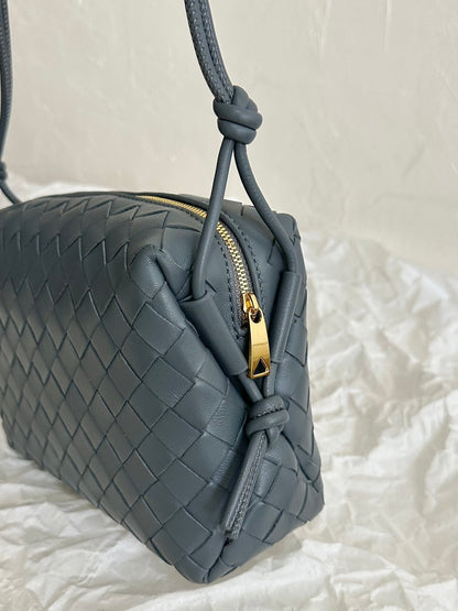 BV LOOP PETIT 23CM CUIR DE VEAU GRIS