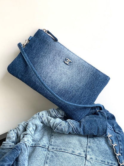 CC HOBO 39CM JEAN MÉTAL ARGENTÉ