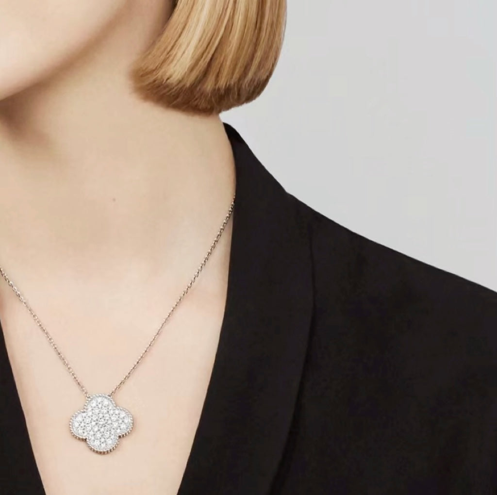 [Shinejoy]CLOVER 25MM LARGE PENDANT DIAMOND PAVED SILVER NECKLACE