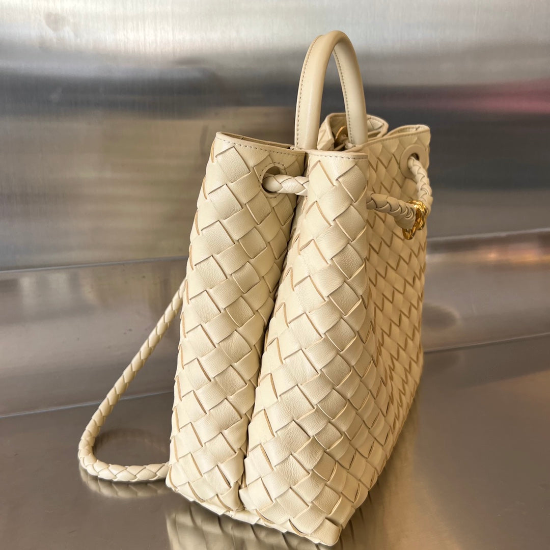 BV MEDIUM ANDIAMO 32CM CUIR D'AGNEAU BEIGE