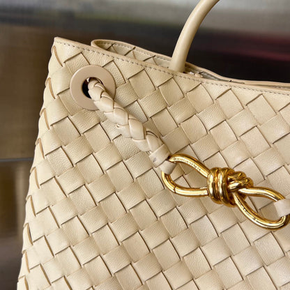 BV MEDIUM ANDIAMO 32CM CUIR D'AGNEAU BEIGE