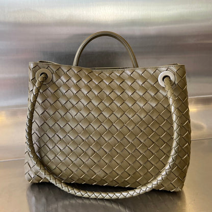 BV MEDIUM ANDIAMO 32CM CUIR D'AGNEAU OLIVE