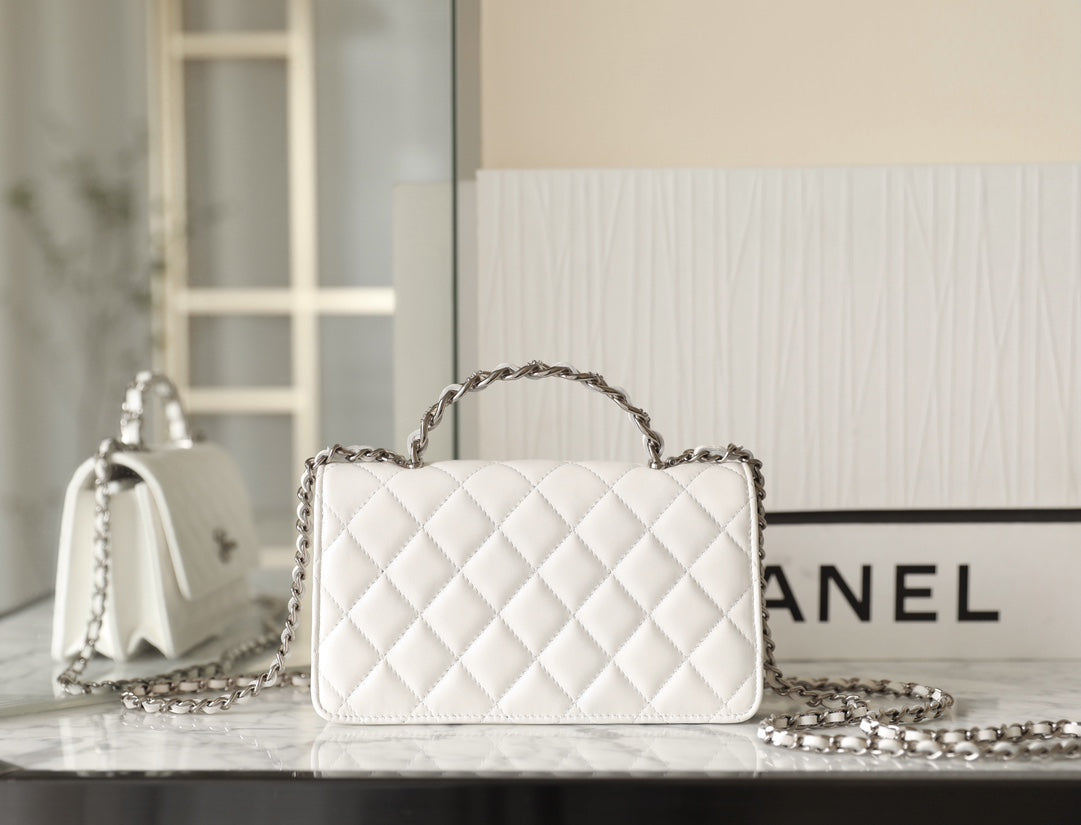 CC WOC 18.5 CUIR D'AGNEAU BLANC FINITIONS ARGENTÉES