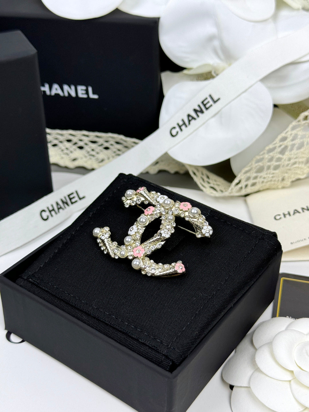 [Shinejoy]26C Pink-White Enamel Ice Cream Cone Double C Brooch