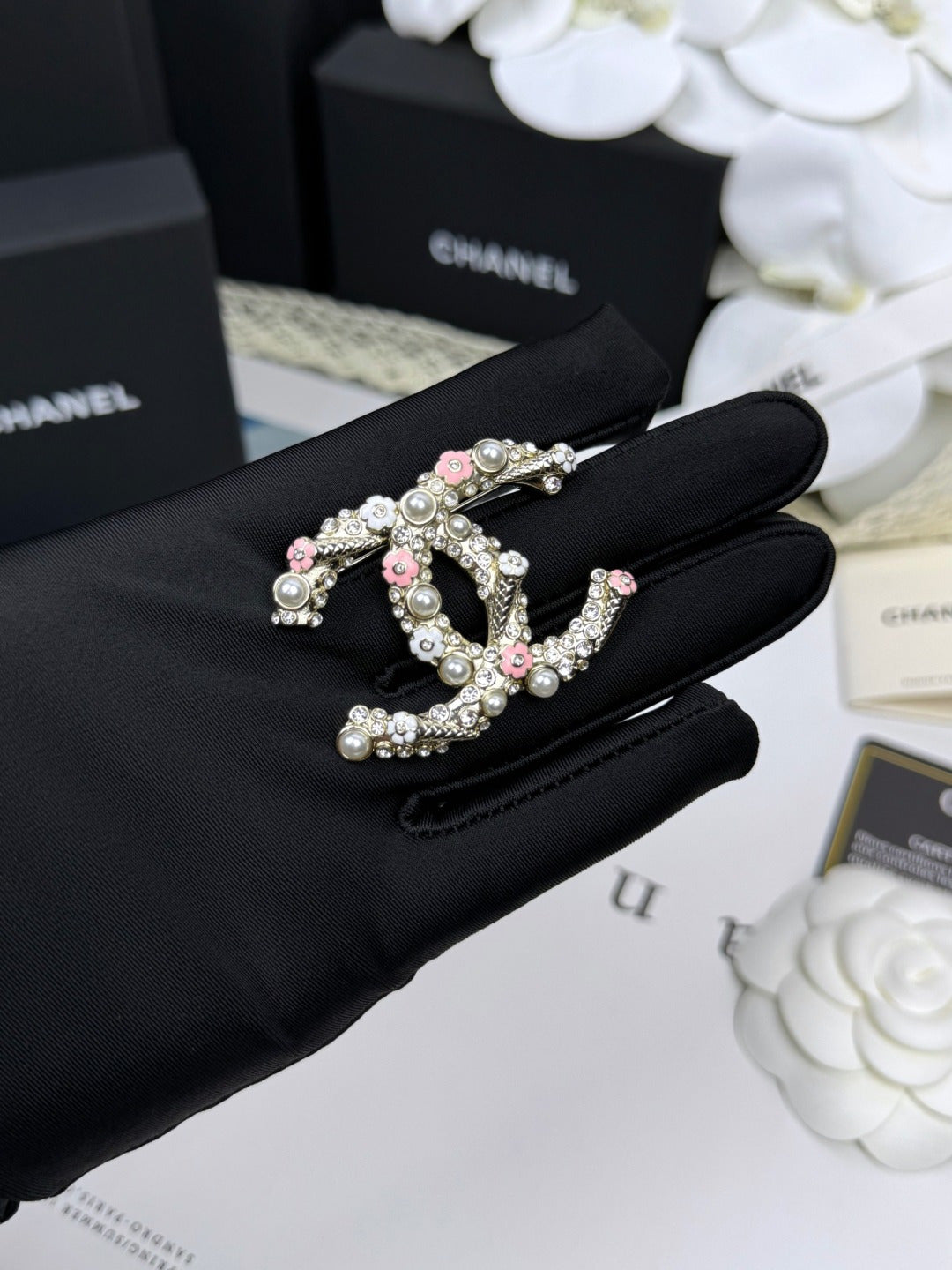 [Shinejoy]26C Pink-White Enamel Ice Cream Cone Double C Brooch