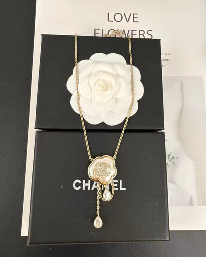[Shinejoy]Cloud Pearl Mother-of-Pearl Diamond Chain Pendant Necklace