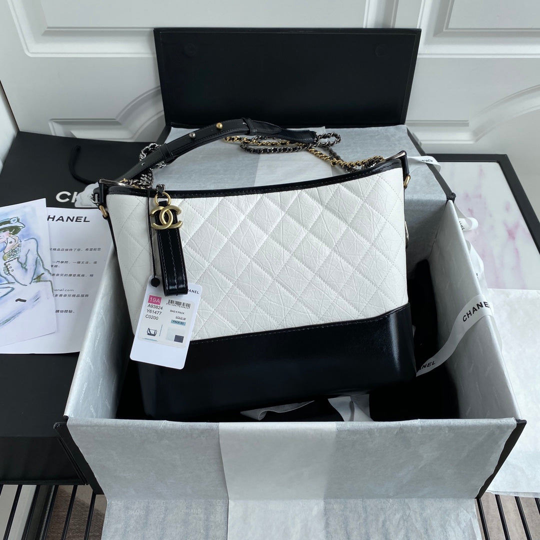 SAC HOBO CC GABRIELLE MEDIUM 28 EN PEAU DE VEAU NOIRE MÉLANGE BLANC