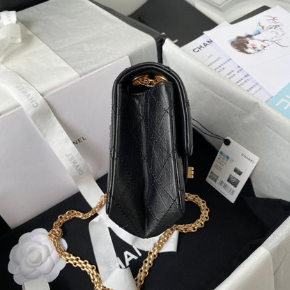 SAC À RABAT 20 EN CUIR DE VEAU NOIR CHAÎNE DORÉE