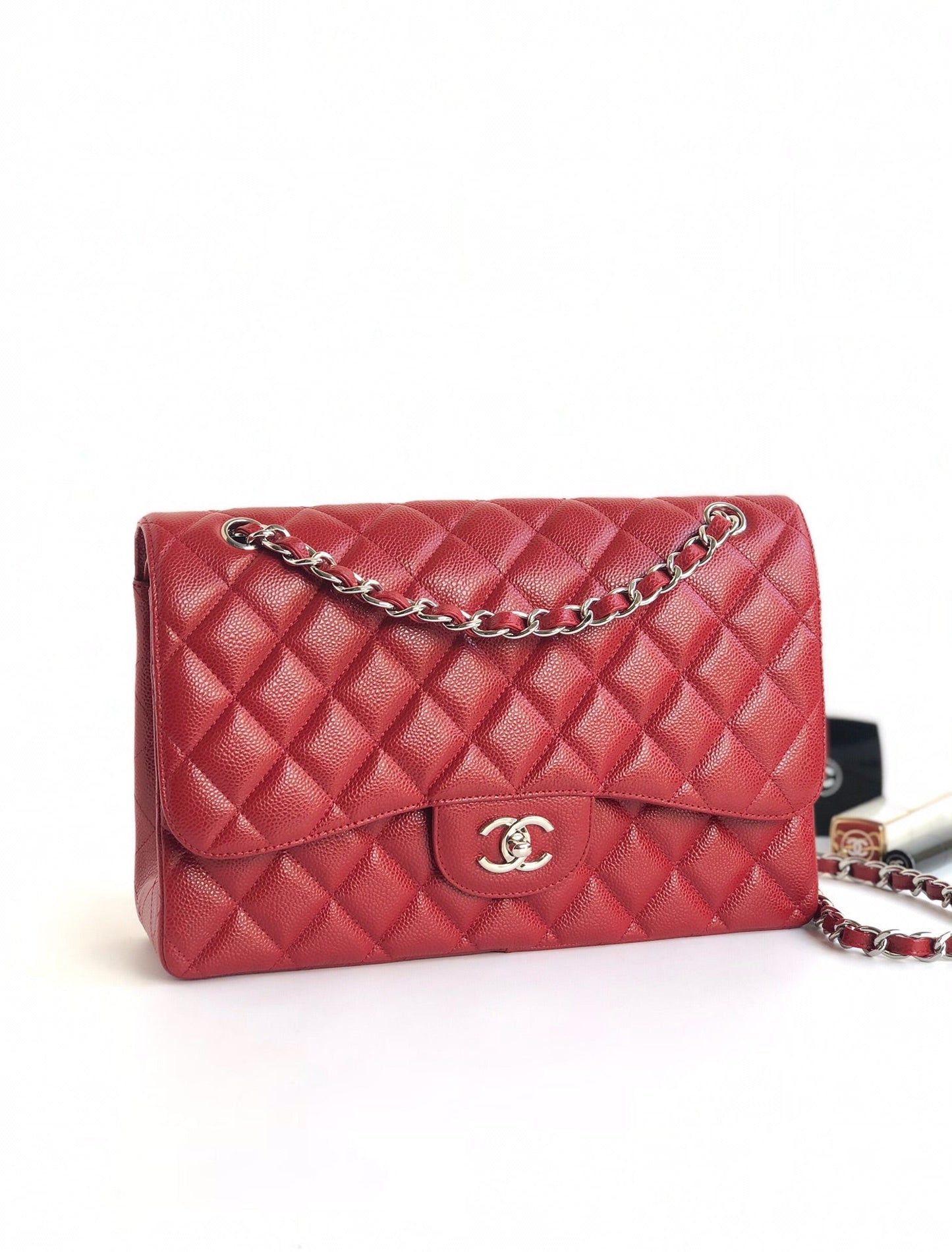 SAC À RABAT JUMBO 30CM ROUGE CAVIAR MÉTAL ARGENTÉ
