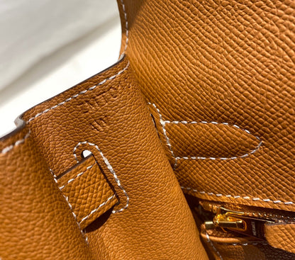 KELLY 28CM IN GOLD EPSOM CALFSKIN GOLD HARDWARE
