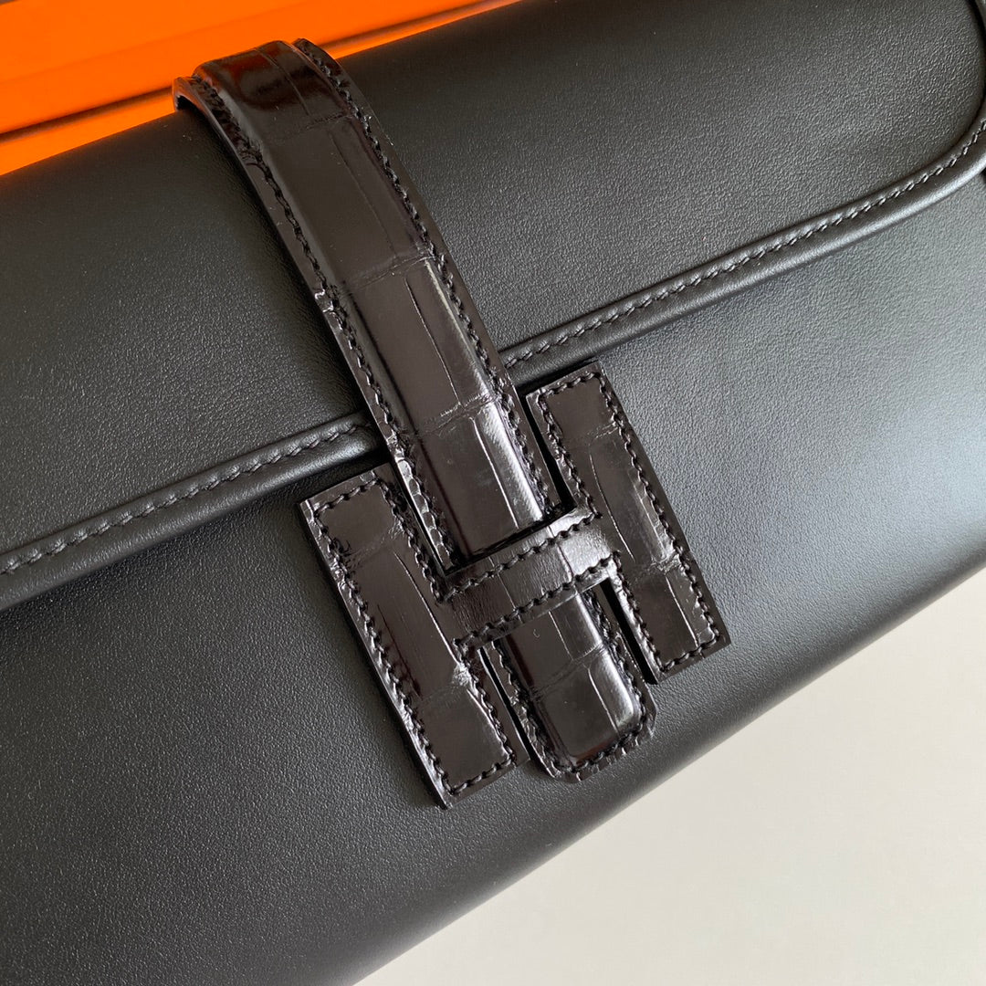 JIGE ELAN 29 CLUTCH IN BLACK CALFSKIN WITH LIZARD SKIN (MADE-TO-ODER)