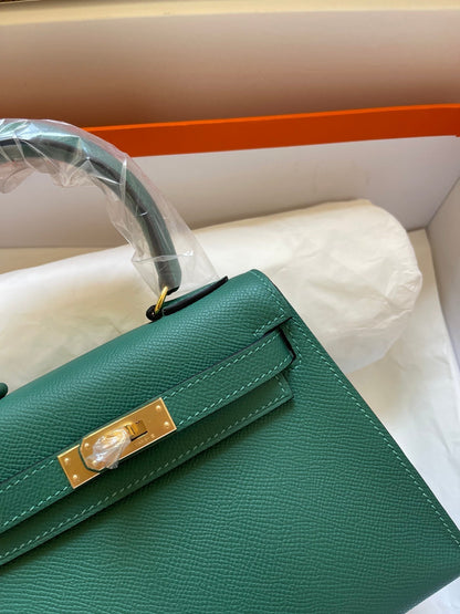 KELLY MINI 20 BAG IN DARK GREEN CALFSKIN WITH GOLD HARDWARE (MADE-TO-ODER)