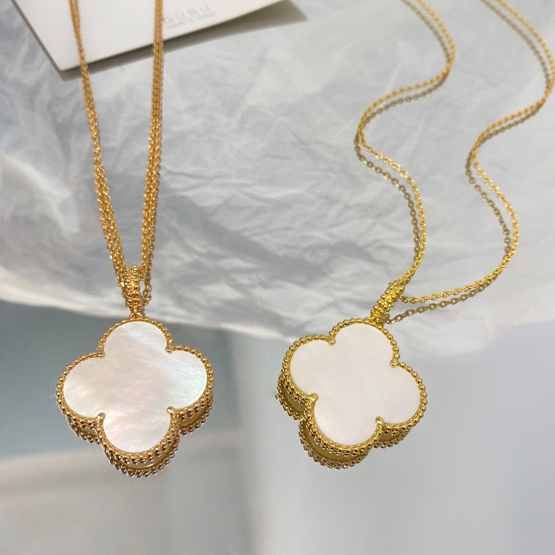 [Shinejoy]CLOVER 25MM MOP LARGE PENDANT NECKLACE