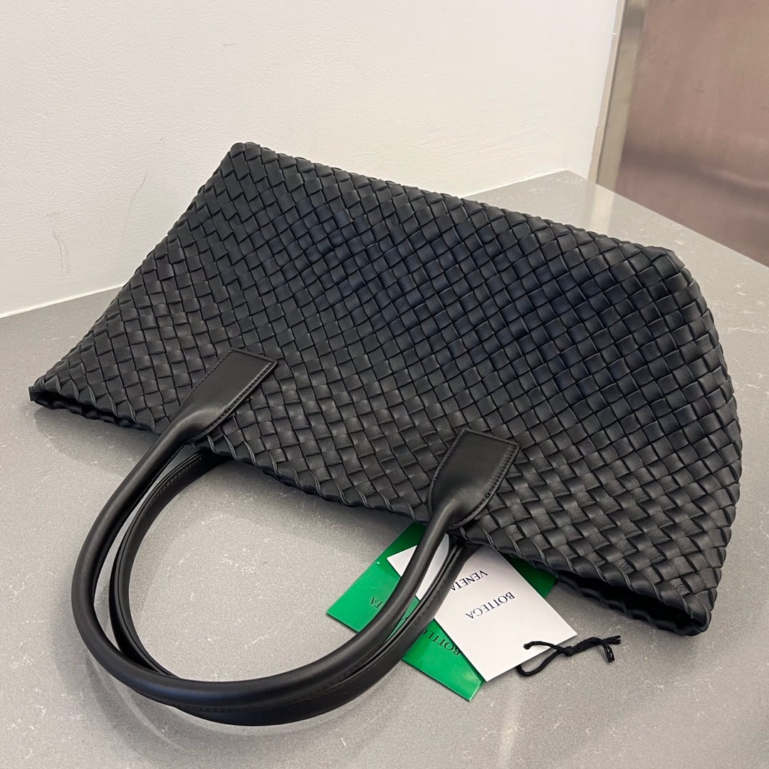 PETIT CABAS 32 EN AGNEAU NOIR