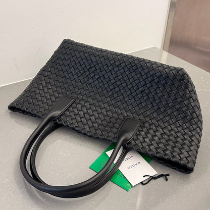 PETIT CABAS 32 EN AGNEAU NOIR