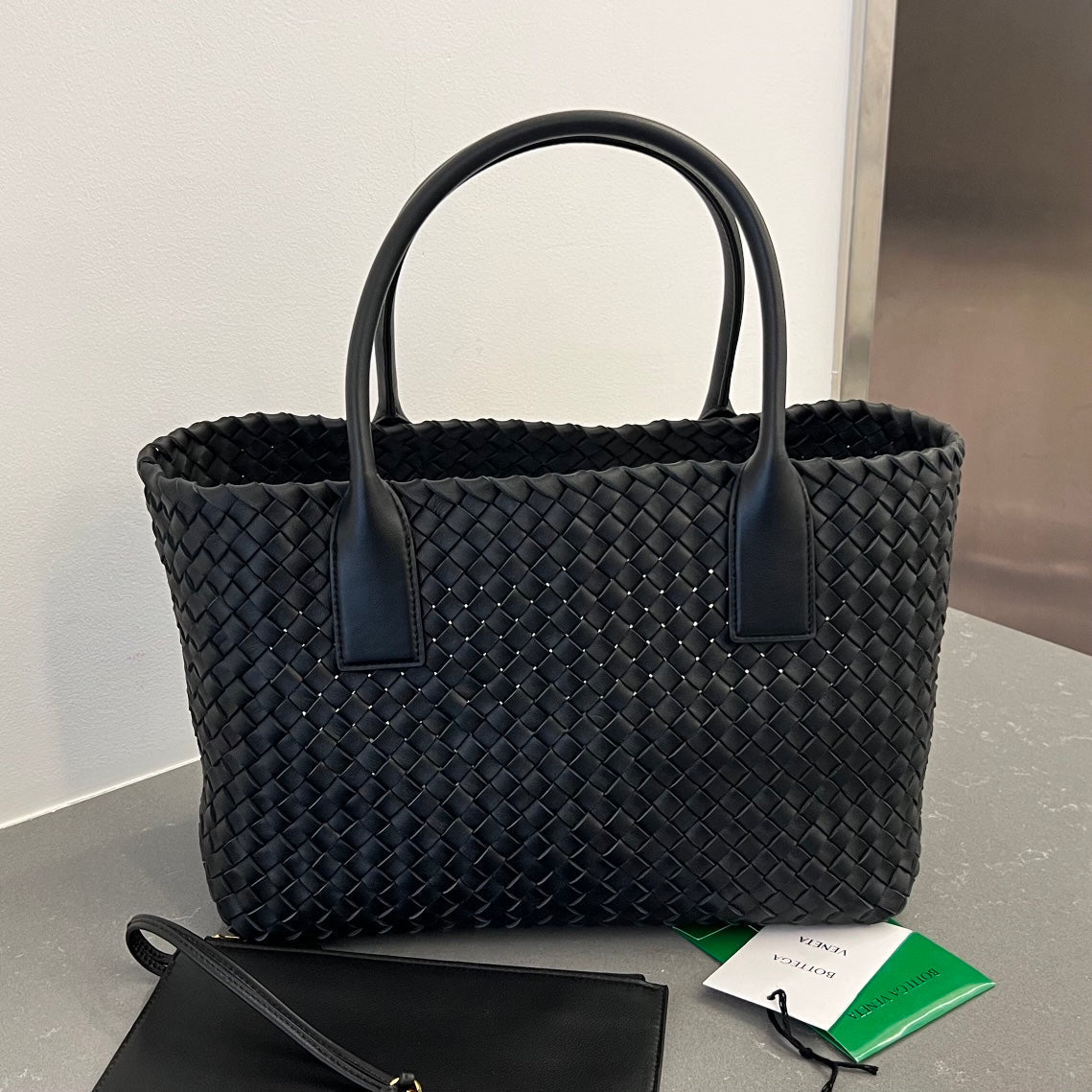 PETIT CABAS 32 EN AGNEAU NOIR
