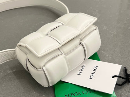 MINI CASSETTE 12 EN AGNEAU BLANC