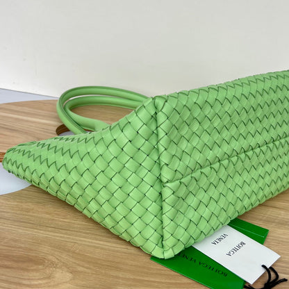 PETIT CABAT 32 EN AGNEAU VERT CLAIR