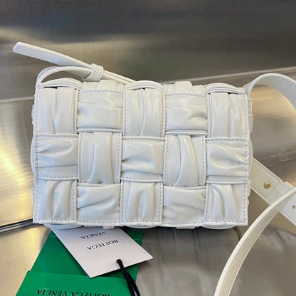MINI CASSETTE 19 EN AGNEAU SOUPLE BLANC