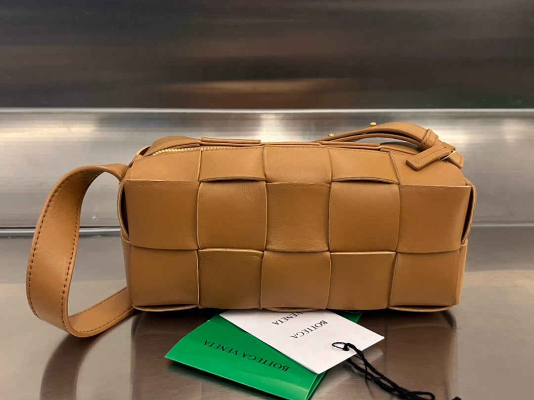 CASSETTE BRICK 28 EN CUIR DE VEAU BRUN BRONZE