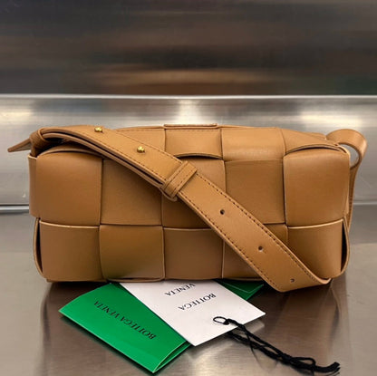 CASSETTE BRICK 28 EN CUIR DE VEAU BRUN BRONZE
