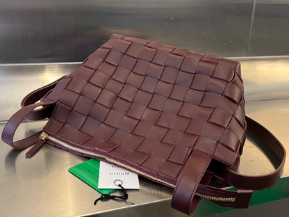 SAC À BANDOULIÈRE MOYEN 28 EN CUIR D'AGNEAU MARRON CHOCOLAT