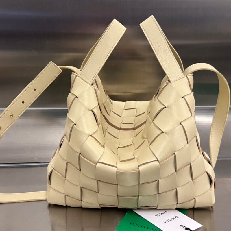 SAC CASSETTE MEDIUM 28 EN AGNEAU BEIGE