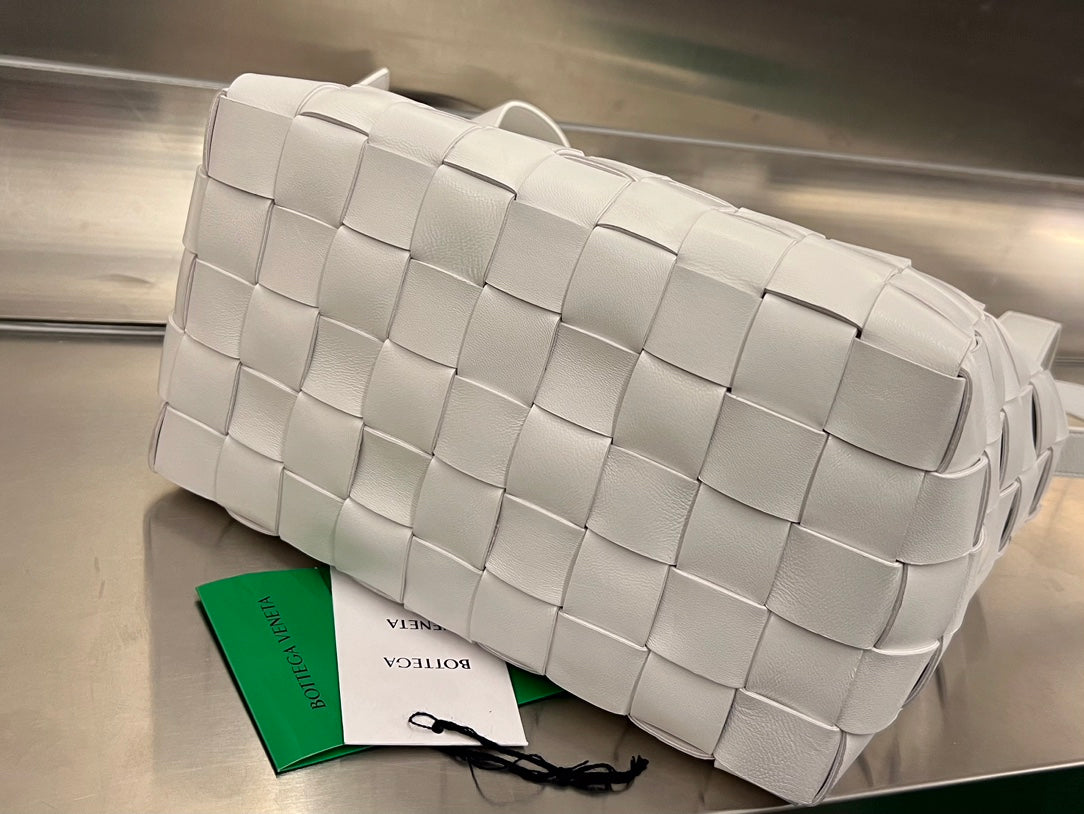 MEDIUM 28 CASSETTE AGNEAU BLANC
