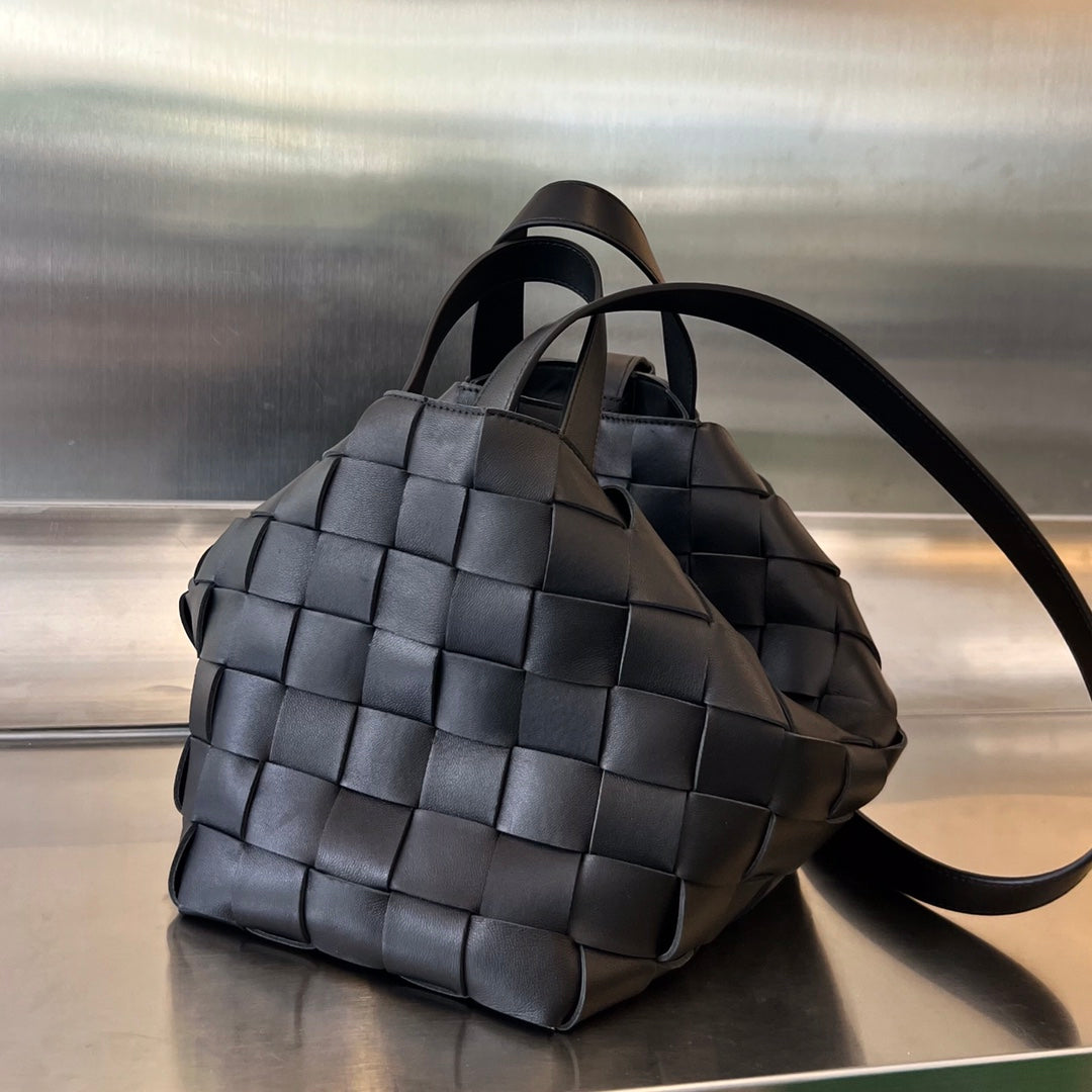 SAC CASSETTE MEDIUM 28 EN AGNEAU NOIR