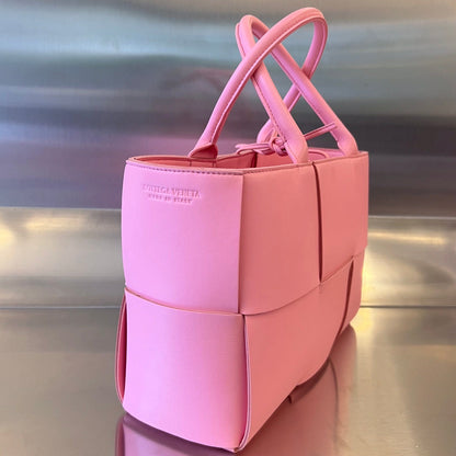 PETIT CABAS ARCO 30 EN AGNEAU ROSE WEWAK