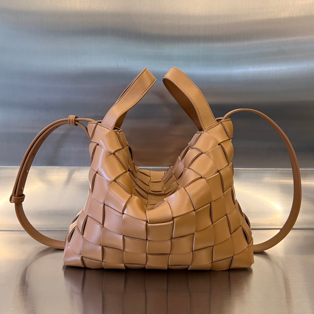 MOYEN 28 CASSETTE CUIR D'AGNEAU BRUN CACAHUÈTE