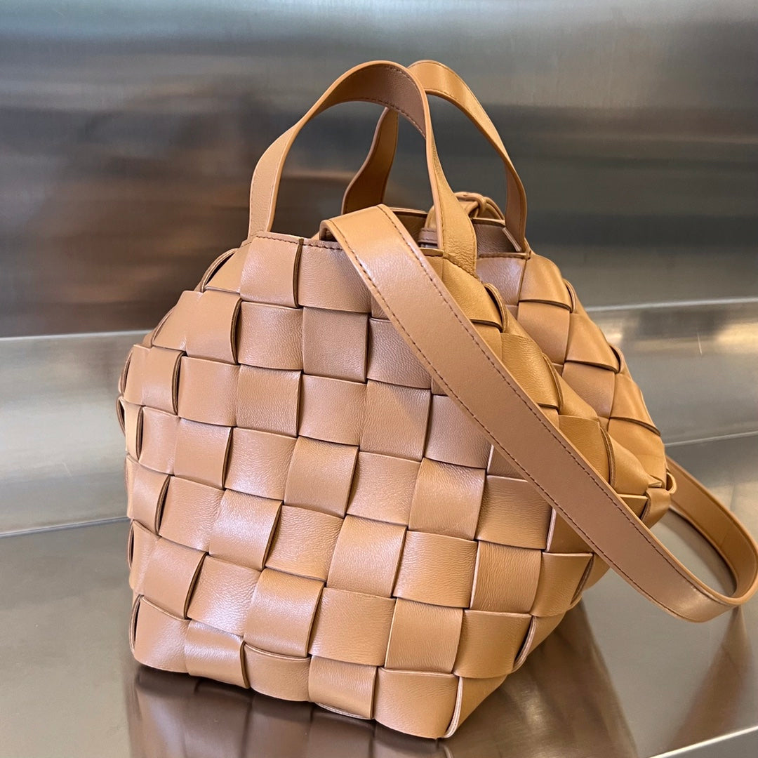 MOYEN 28 CASSETTE CUIR D'AGNEAU BRUN CACAHUÈTE