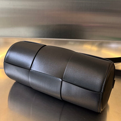CASSETTE CYLINDRIQUE 30 EN CUIR DE VEAU NOIR