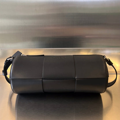 CASSETTE CYLINDRIQUE 30 EN CUIR DE VEAU NOIR
