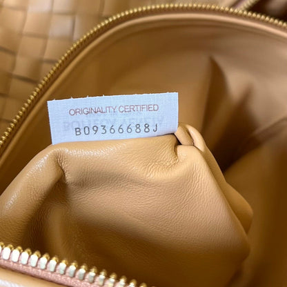 SAC SMALL JODIE 48 EN CUIR DE VEAU BRUN DORÉ