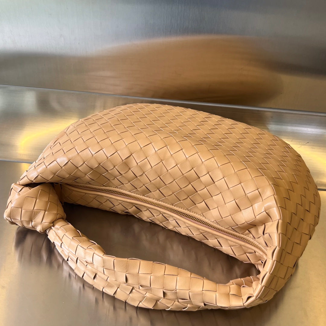 SAC SMALL JODIE 48 EN CUIR DE VEAU BRUN DORÉ