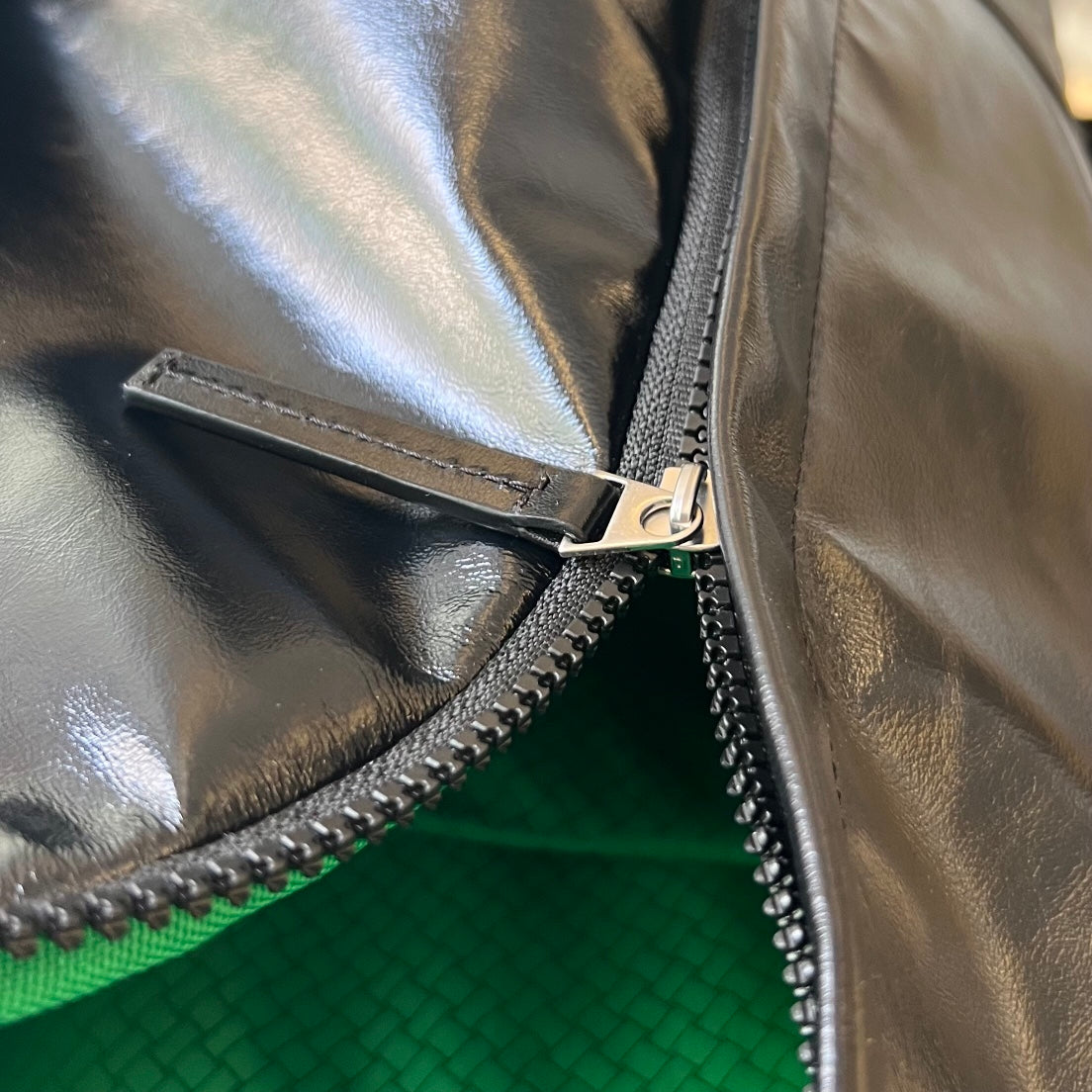 SAC À DOS TAILLE MOYENNE ARCHETYPE 46 EN CUIR D'AGNEAU NOIR