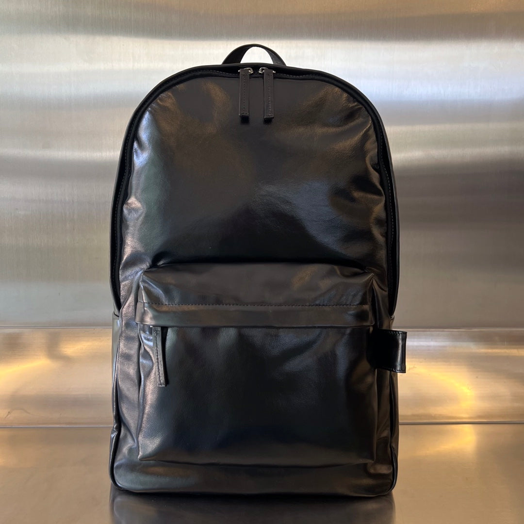 SAC À DOS TAILLE MOYENNE ARCHETYPE 46 EN CUIR D'AGNEAU NOIR