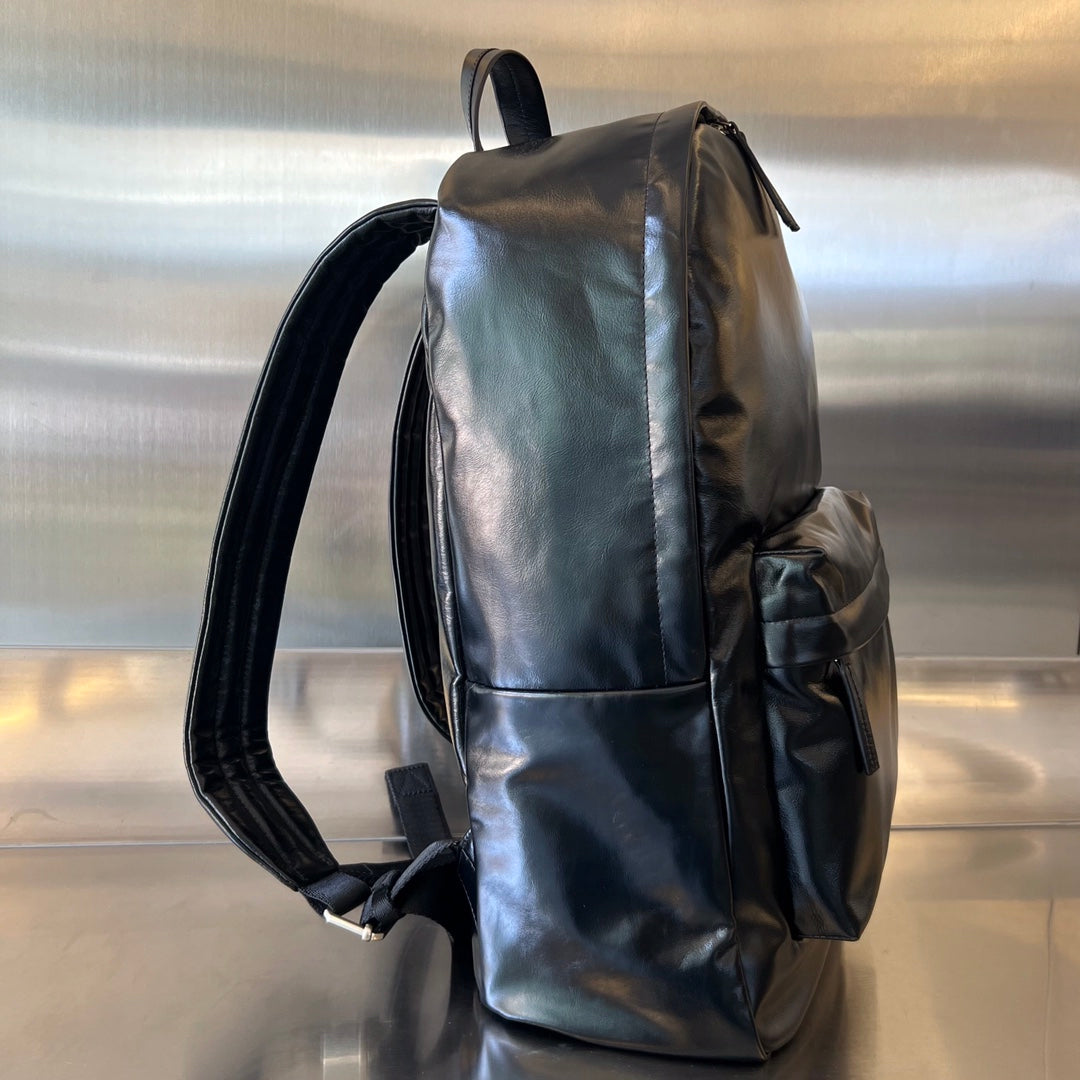 SAC À DOS TAILLE MOYENNE ARCHETYPE 46 EN CUIR D'AGNEAU NOIR