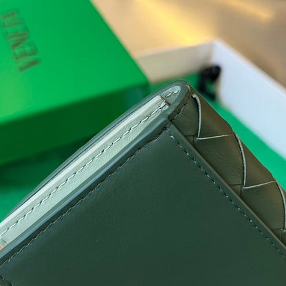 ÉTUI À CARTES EN CUIR DE VEAU INTRECCIATO BUSINESS 11 VERT ÉMERAUDE