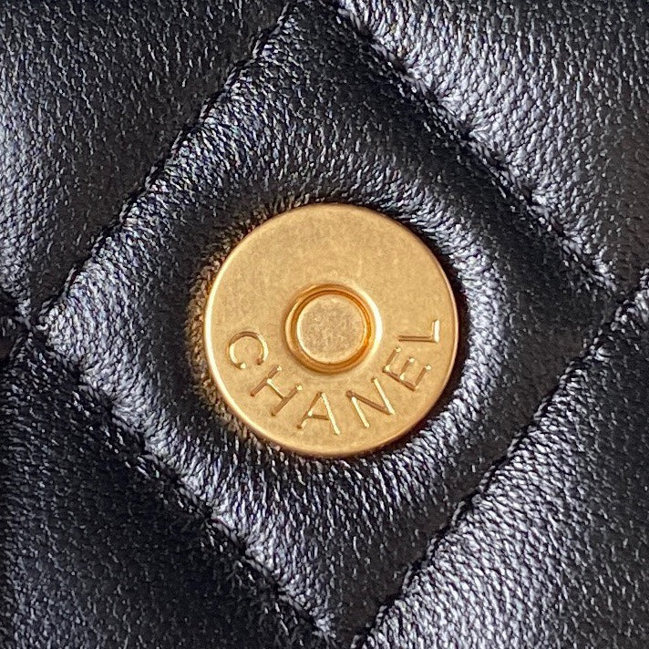 SAC CC MINI 17 EN CUIR DE VEAU NOIR, ACCESSOIRES DORÉS